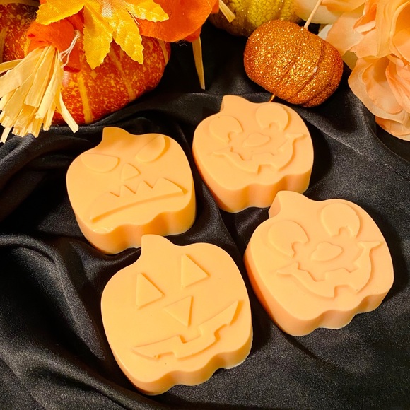 2 Spiced Pumpkin Soaps🎃 - Picture 1 of 3
